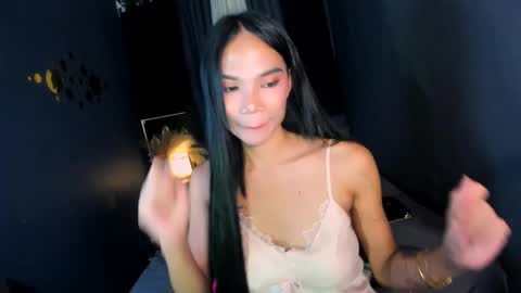 Snapshot of hotty_jane chatting on May 27, 2026, 1:57 am Hi i am Jane half vietnamese and half pinay and would like to meet good person here XOXO online show from May 27, 2026, 1:57 am