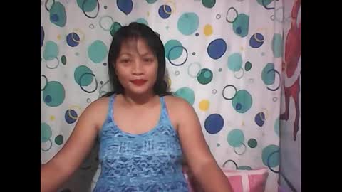 Snapshot of hottyelle1 chatting on February 2, 2026, 9:30 am hottyelle1 online show from February 2, 2026, 9:30 am