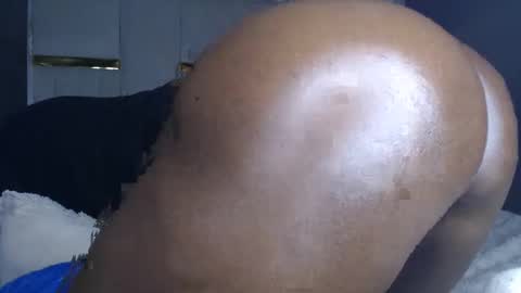 hotypussy95 online show from March 18, 2026, 7:06 pm