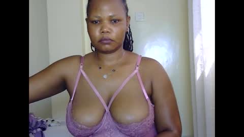 hotysquiter433224 online show from February 7, 2026, 11:25 am