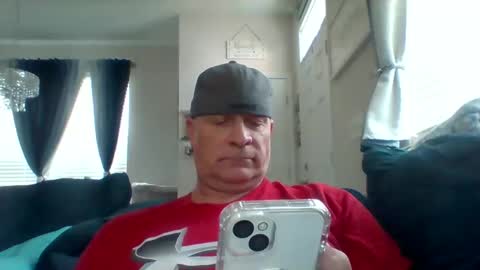 hotyummycock69 online show from September 14, 2025, 2:49 pm