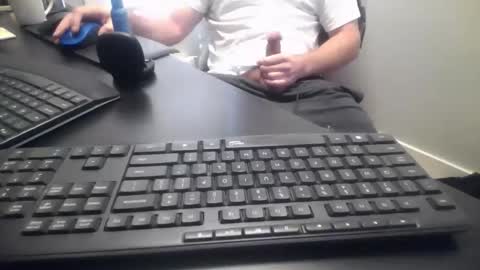 hoverday online show from January 17, 2026, 2:22 pm