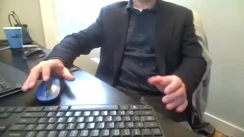 hoverday online show from April 5, 2026, 8:39 pm