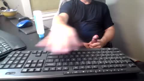 hoverday online show from July 23, 2026, 1:58 am