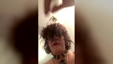 howdoyoulikeit87 online show from June 7, 2026, 10:19 am