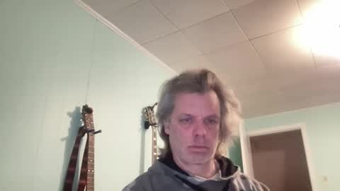 Snapshot of howlingatnothing chatting on February 18, 2026, 5:36 am howlingatnothing online show from February 18, 2026, 5:36 am