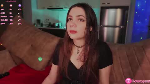 Mia online show from February 8, 2026, 5:38 pm