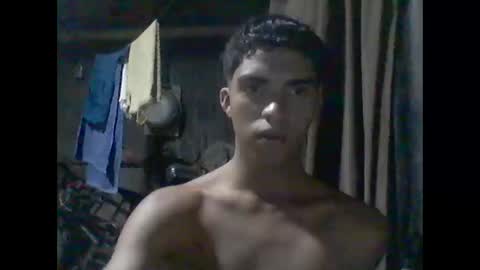 hoyosa035 online show from April 8, 2026, 3:28 am