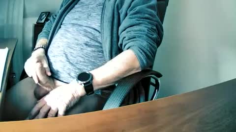 Peter online show from December 21, 2025, 10:39 pm