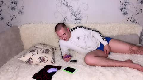 Snapshot of hranitel228 chatting on November 7, 2025, 6:08 pm SamNelly online show from November 7, 2025, 6:08 pm