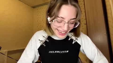 hsiuscherich online show from January 16, 2026, 2:10 pm