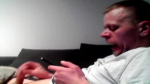 hubikush22 online show from April 2, 2026, 7:22 pm