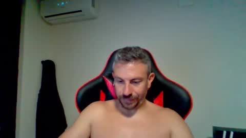 Snapshot of huge__cumshot chatting on September 9, 2025, 5:56 pm huge__cumshot online show from September 9, 2025, 5:56 pm