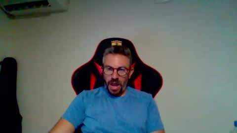 Snapshot of huge__cumshot chatting on July 10, 2026, 5:26 pm huge__cumshot online show from July 10, 2026, 5:26 pm