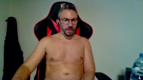 Snapshot of huge__cumshot chatting on July 29, 2026, 5:22 pm huge__cumshot online show from July 29, 2026, 5:22 pm