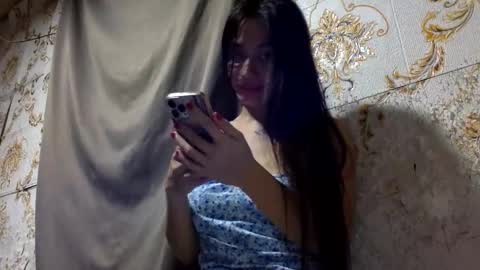 Snapshot of hugecockbella04 chatting on October 9, 2025, 3:10 pm Bella Fox online show from October 9, 2025, 3:10 pm