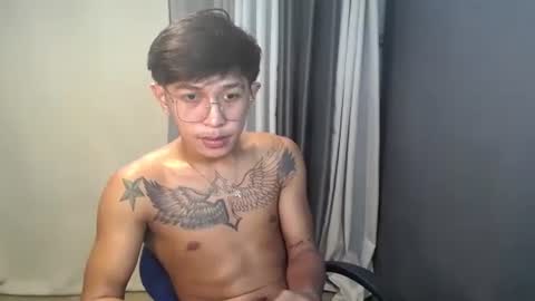 hugecockchristian online show from September 14, 2025, 7:29 am