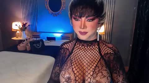 Christine online show from November 2, 2025, 9:00 am