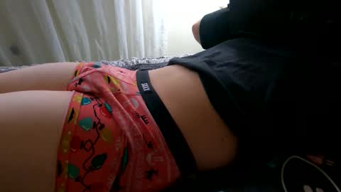 HugeCumshots online show from November 17, 2025, 11:54 pm