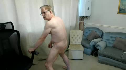 Snapshot of hugedick1965 chatting on July 8, 2026, 3:16 pm hugedick1965 online show from July 8, 2026, 3:16 pm