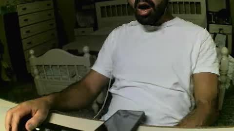 Snapshot of hugeveiny chatting on November 6, 2025, 5:25 pm hugeveiny online show from November 6, 2025, 5:25 pm