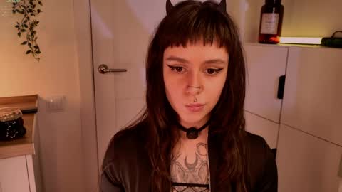 Mika online show from April 19, 2026, 7:16 pm