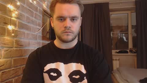 Snapshot of hugo__brad chatting on January 11, 2025, 2:15 pm Hugo online show from January 11, 2025, 2:15 pm