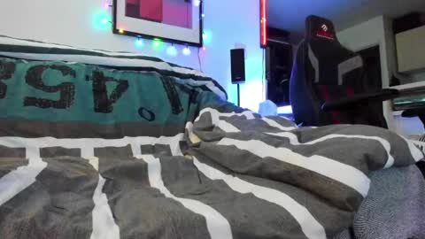 Snapshot of hugolandcam chatting on December 25, 2024, 3:49 pm Hugo online show from December 25, 2024, 3:49 pm