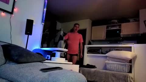 Snapshot of hugolandcam chatting on January 2, 2025, 9:28 pm Hugo online show from January 2, 2025, 9:28 pm