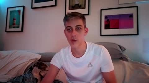 Snapshot of hugolandcam chatting on January 27, 2025, 9:22 pm Hugo online show from January 27, 2025, 9:22 pm