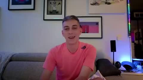 Snapshot of hugolandcam chatting on February 9, 2025, 8:24 pm Hugo online show from February 9, 2025, 8:24 pm