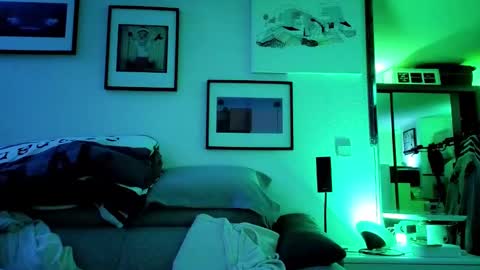 Snapshot of hugolandcam chatting on February 10, 2025, 8:31 pm Hugo online show from February 10, 2025, 8:31 pm