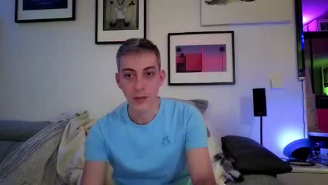 Snapshot of hugolandcam chatting on February 24, 2025, 9:20 pm Hugo online show from February 24, 2025, 9:20 pm