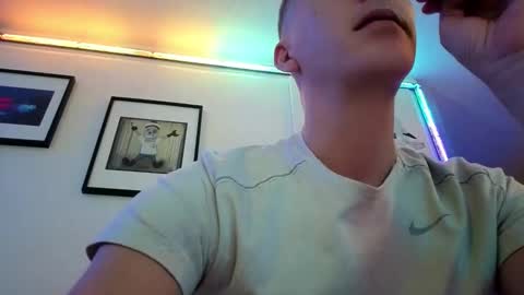 Snapshot of hugolandcam chatting on November 5, 2025, 11:27 pm Hugo online show from November 5, 2025, 11:27 pm