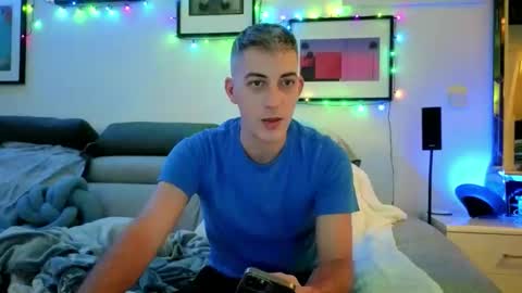 Hugo online show from December 21, 2025, 4:36 pm