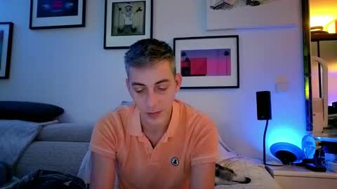 Hugo online show from January 11, 2026, 6:13 pm