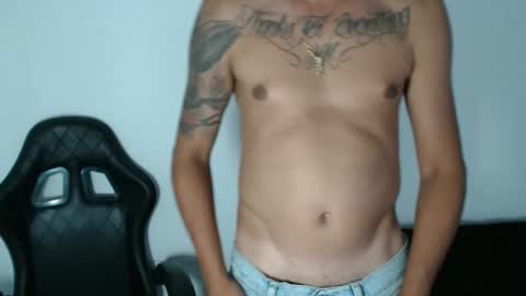 Snapshot of hugopino chatting on February 4, 2026, 12:55 pm Richard14 online show from February 4, 2026, 12:55 pm