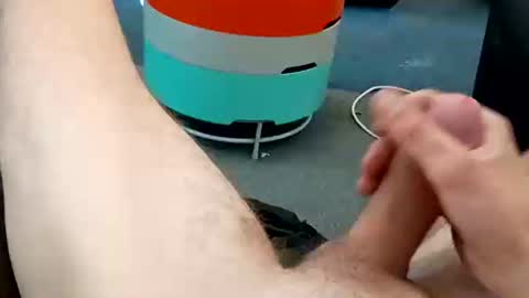 hummis9 online show from January 6, 2026, 2:04 am