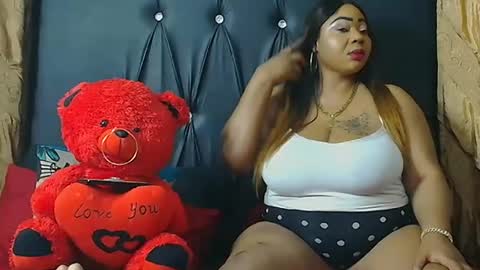 humongoustitss500929 online show from October 13, 2025, 5:02 pm