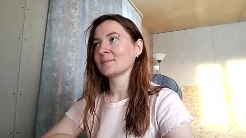 HumpyGrey online show from November 21, 2025, 9:52 am