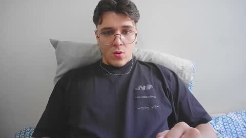 hun_damer online show from October 5, 2025, 7:45 pm