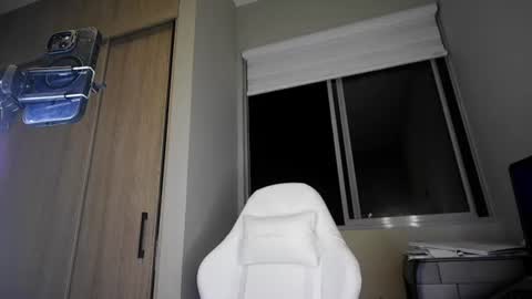 hun_damer online show from June 29, 2026, 5:35 am