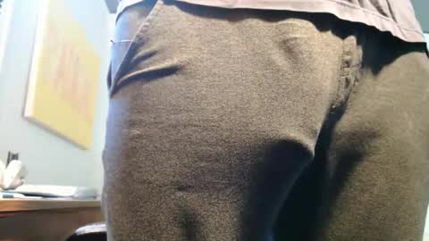 Big uncut cock dripping online show from April 17, 2026, 1:14 pm