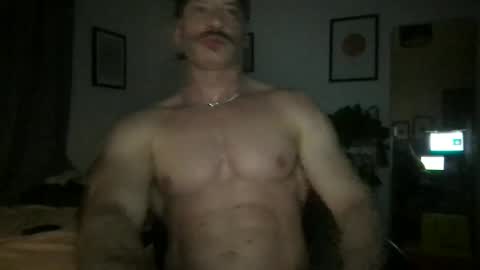 MuscleHungBrit online show from December 25, 2024, 9:33 pm