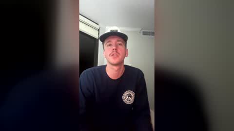 hungjohn222 online show from March 22, 2026, 12:36 am