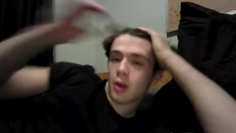 Snapshot of hunglikecrazyy chatting on February 10, 2026, 12:04 am Tyler online show from February 10, 2026, 12:04 am