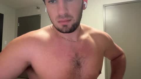 Snapshot of hungnhornystud chatting on July 12, 2026, 11:07 pm hungnhornystud online show from July 12, 2026, 11:07 pm