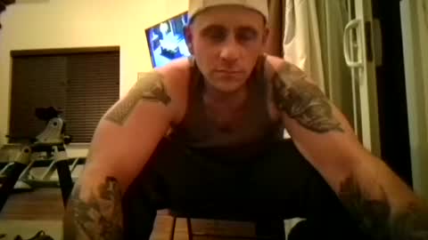 Snapshot of hungoutlaw69420 chatting on November 17, 2025, 5:24 am hungoutlaw69420 online show from November 17, 2025, 5:24 am