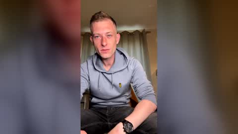 HungTeaseX online show from April 16, 2026, 5:52 am