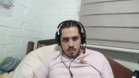 Snapshot of hungweeb chatting on January 18, 2025, 2:58 am Rod online show from January 18, 2025, 2:58 am